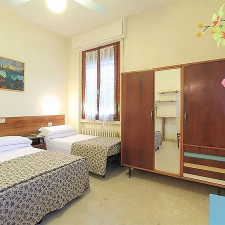 Ottaviani Отель *